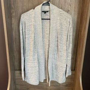 ❌SOLD❌ Super Soft Banana Republic Cardigan